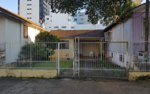 Casa no centro – Rua Andradas nº 105 – LOCADA!